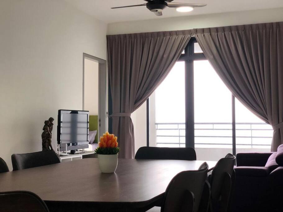 One Tebrau By Antlerzone Johor Bahru Exterior foto